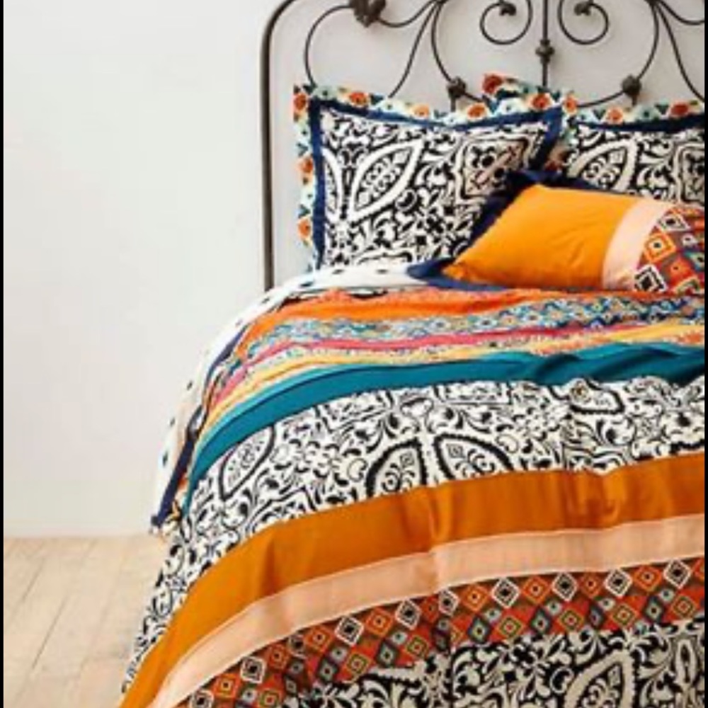 Anthropologie Florence Duvet Set